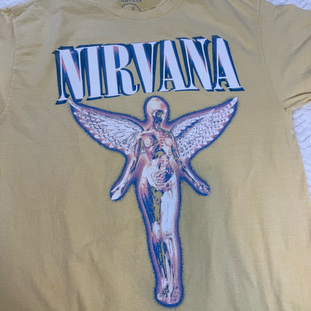 NIRVANA Yellow Smiley Face Tee - Picture 6 of 6